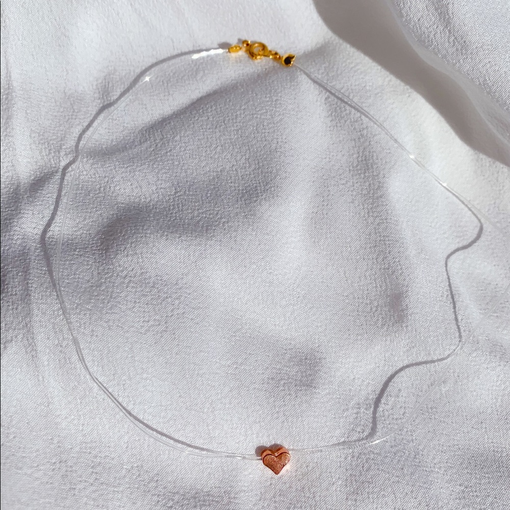 Rose Gold Dainty Heart Floating Necklace Aesthetic - Picture 4 of 4